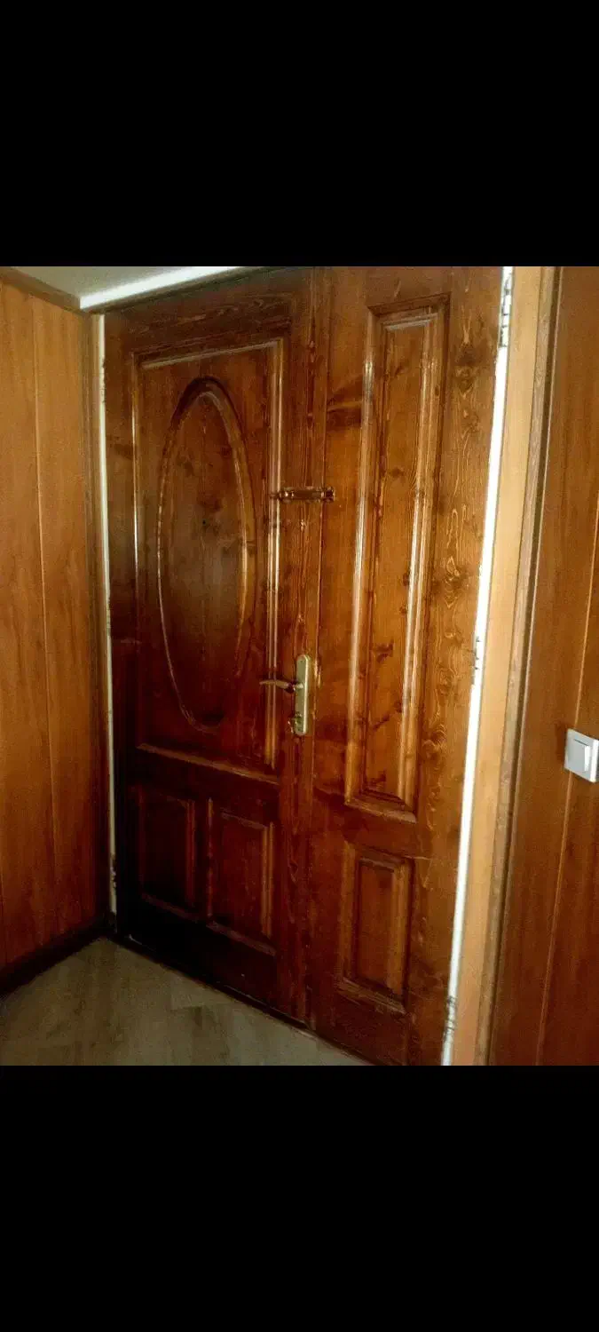 یک عدد درب چوب گردو|مصالح و تجهیزات ساختمان|تهران, اقدسیه|دیوار