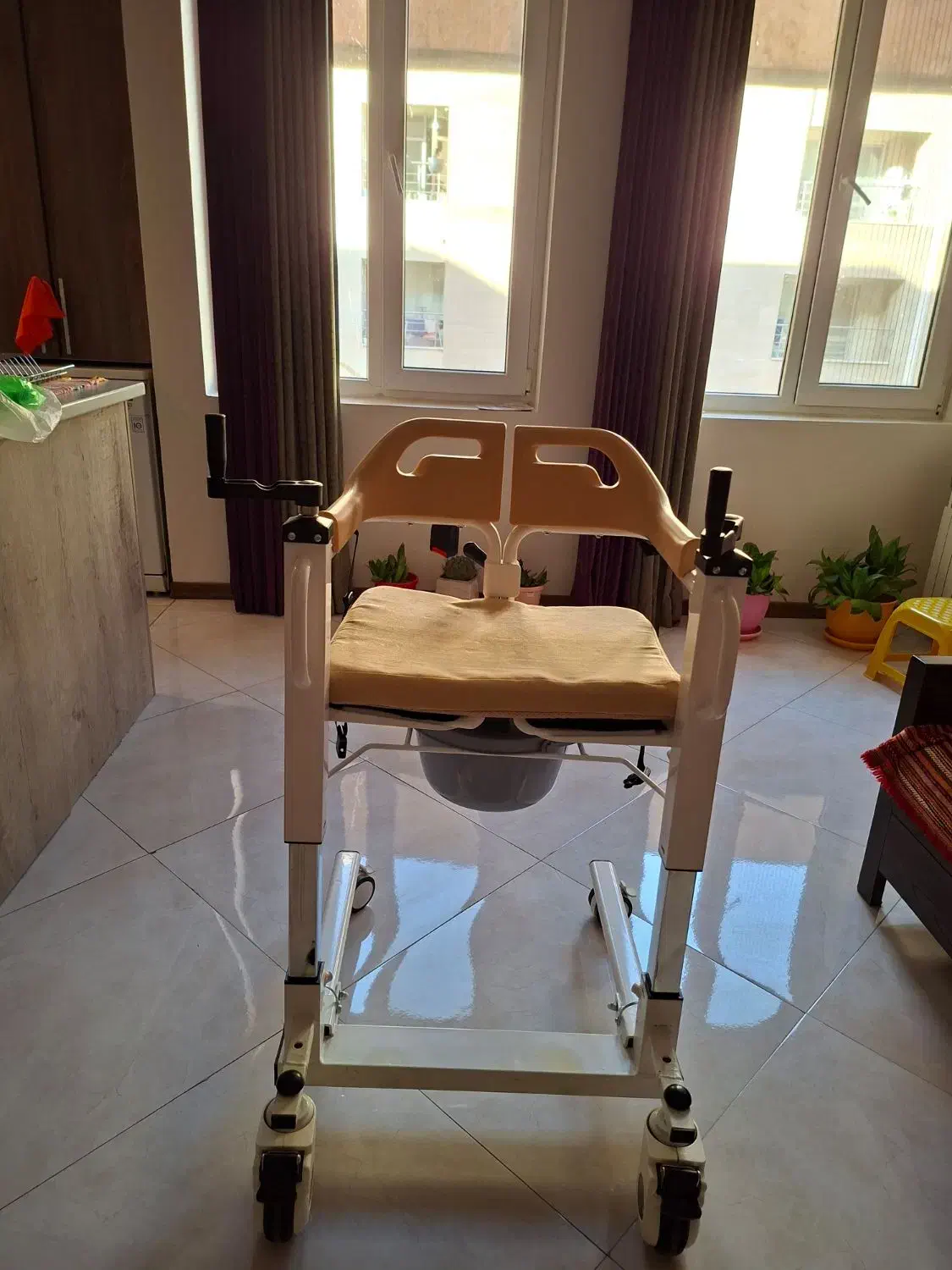 صندلی  بالا بر بیمار چینی|آرایشی، بهداشتی، درمانی|تهران, سازمان برنامه جنوبی|دیوار