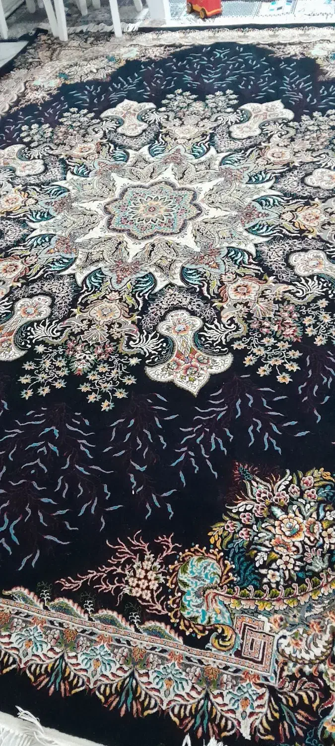 فرش ۹متری ۷۰۰شانه|فرش|قزوین, |دیوار