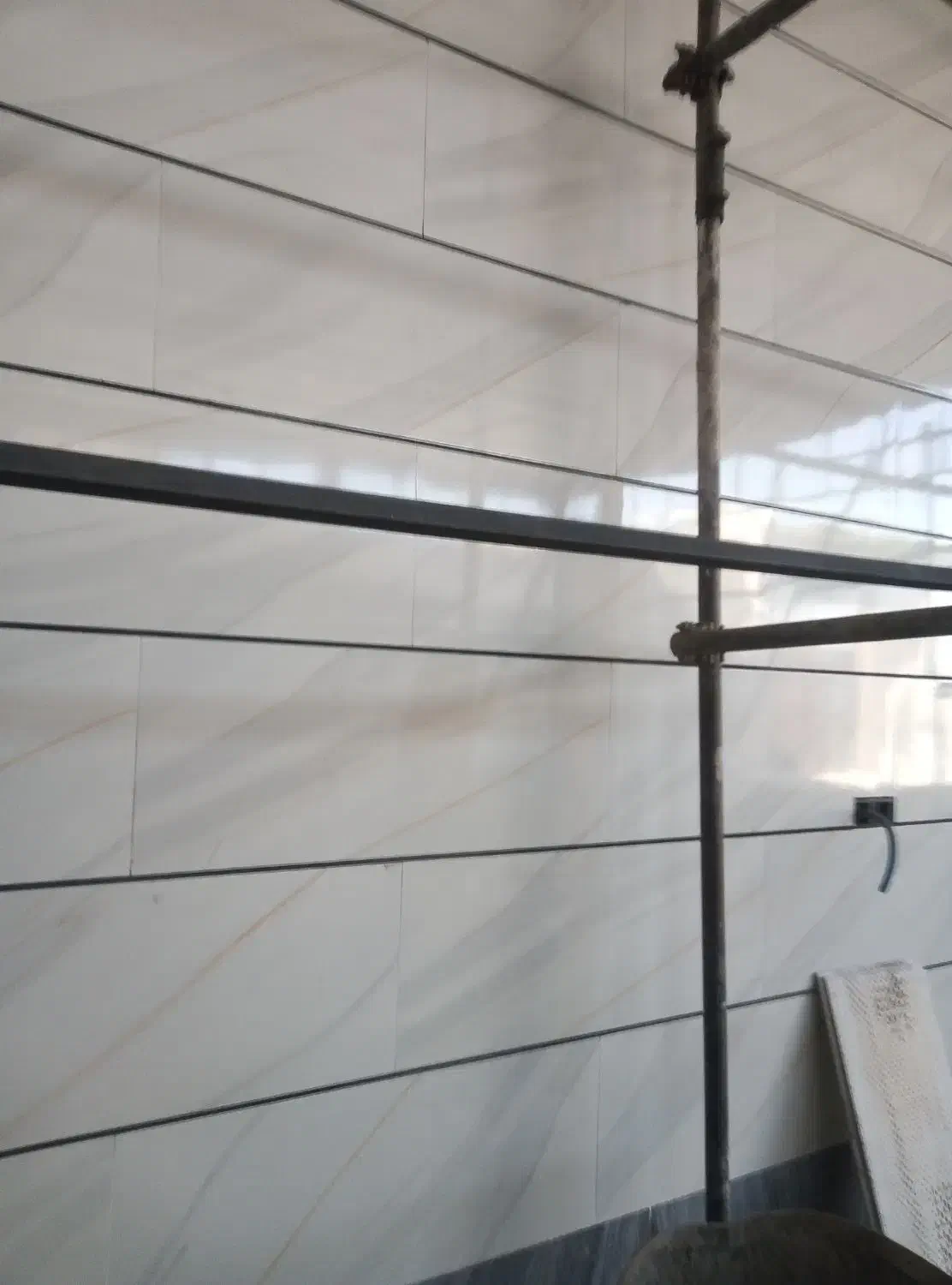 اجرای کاشی کاری کف واجرای راپله و نما و پارکینگ|خدمات پیشه و مهارت|بروجرد, |دیوار