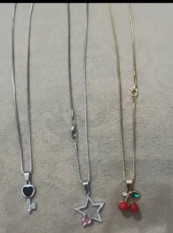 تعدادی گردنبندوگیره|بدلیجات|خرمشهر, |دیوار