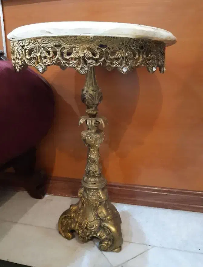 میز برنز اصل قدیمی سنگین|میز تلفن|تهران, نیروی هوایی (پیروزی)|دیوار