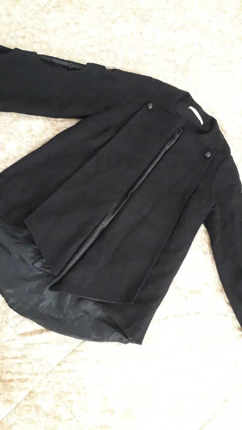 پالتو و مانتو|لباس|اشتهارد, |دیوار