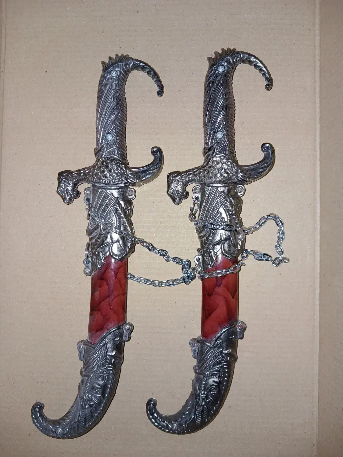 ۲عدد خنجر تزئینی نو|مجسمه، تندیس، ماکت|ملایر, |دیوار