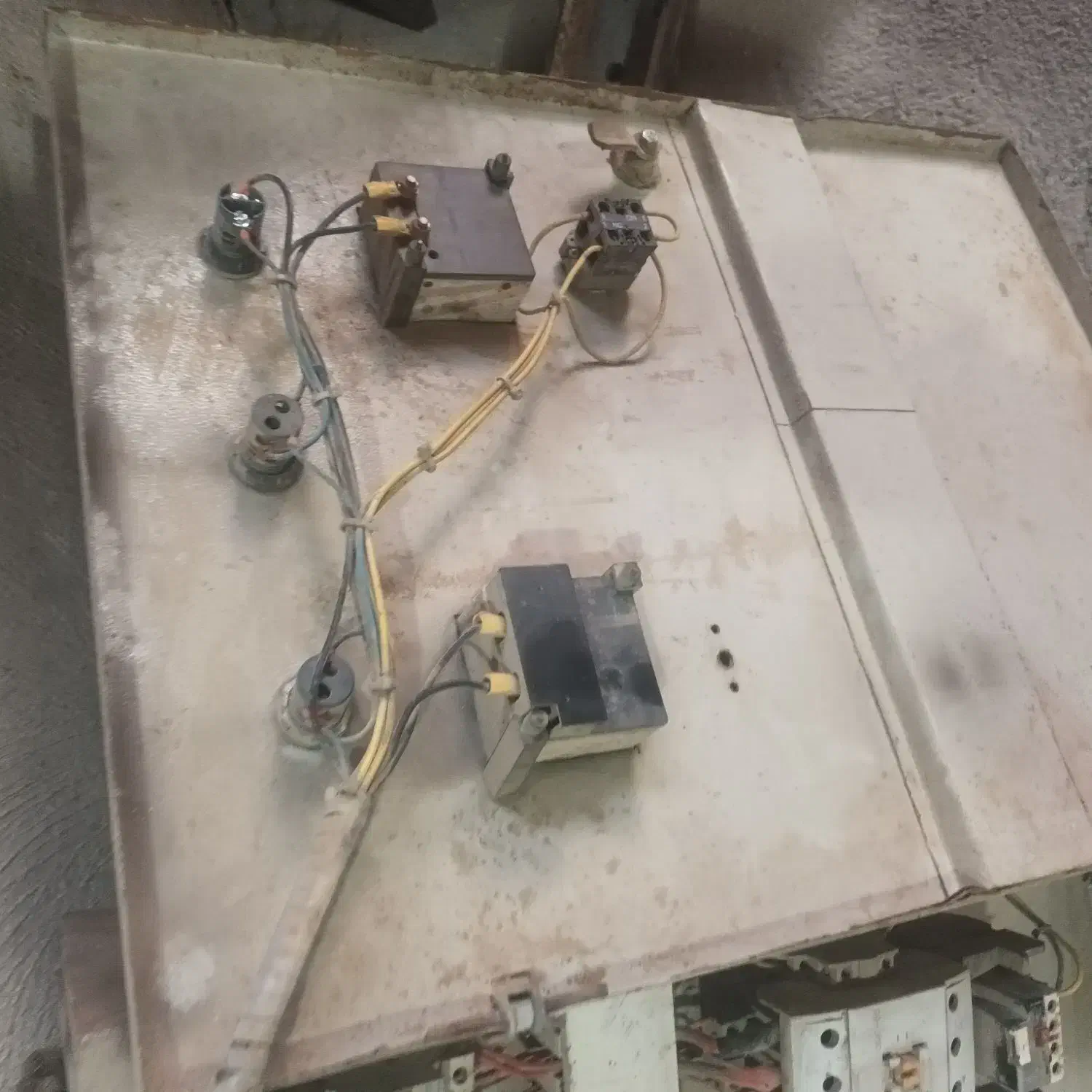 تابلوبرق ستاره مثلث موتور ۴۰اسب|ماشین‌آلات صنعتی|نجف‌آباد, ویلاشهر|دیوار