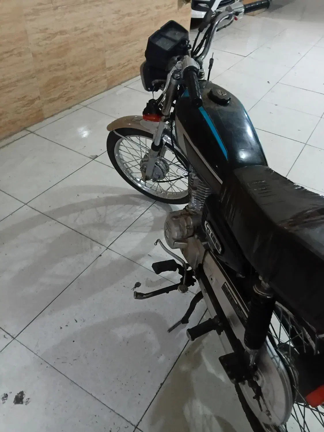 هوندا ۱۲۵ مدل ۹۵|موتورسیکلت|فردیس, منظریه|دیوار