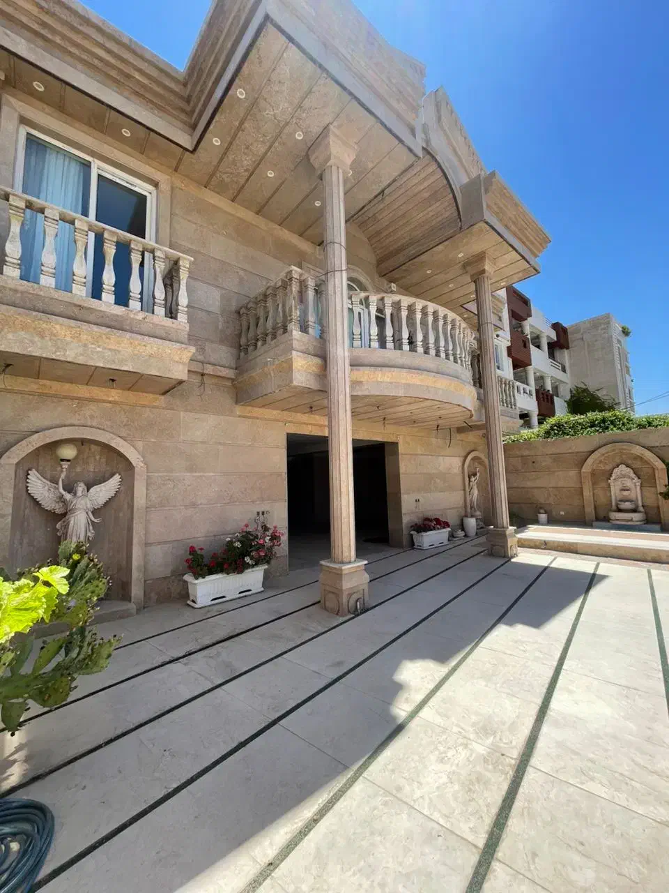 فروش ساختمان لوکس360متری محدوده ارم|فروش خانه و ویلا|یاسوج, |دیوار