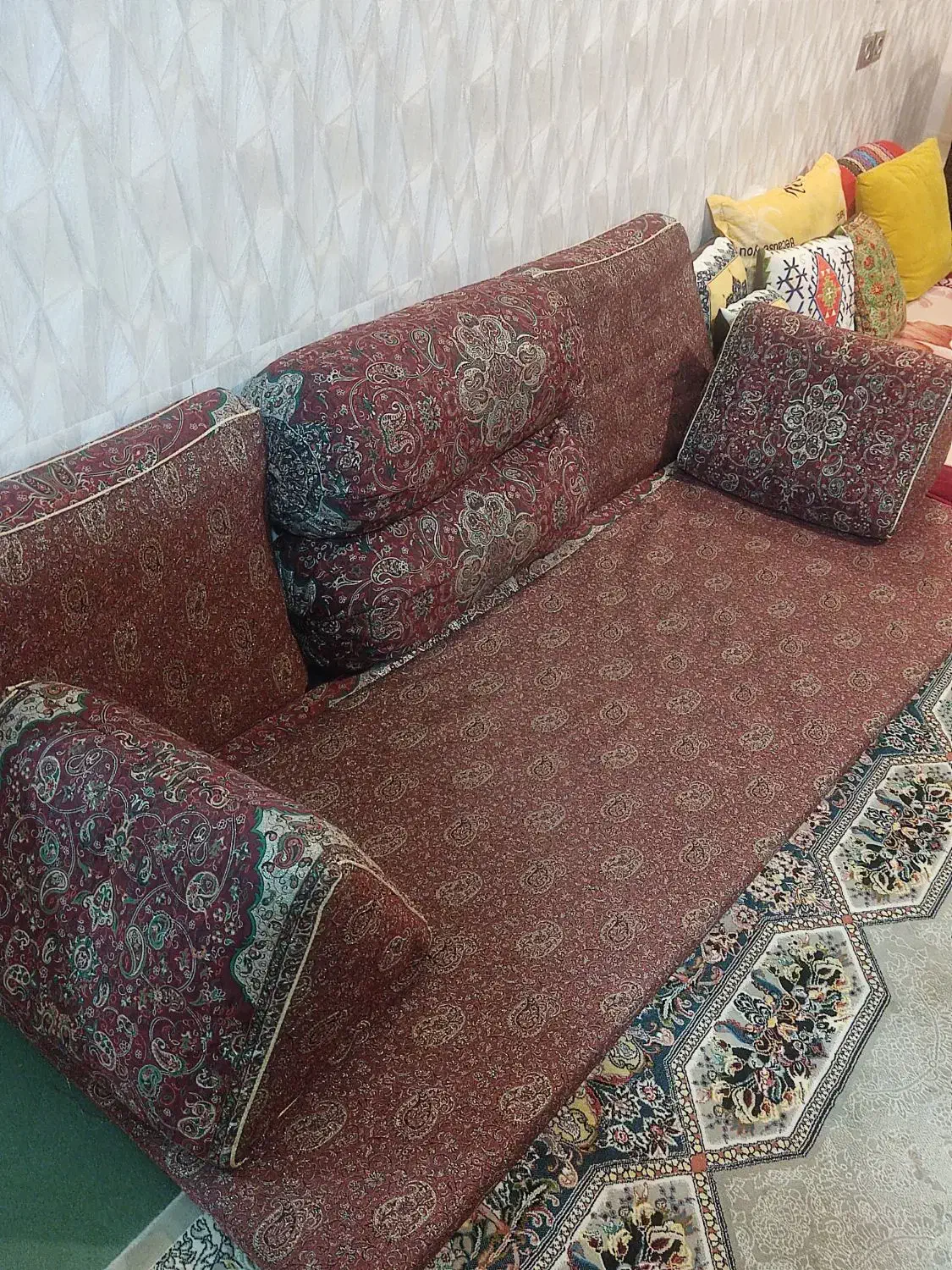 شاه نشین دست دوز یزد|پشتی|فردیس, سپید دشت|دیوار