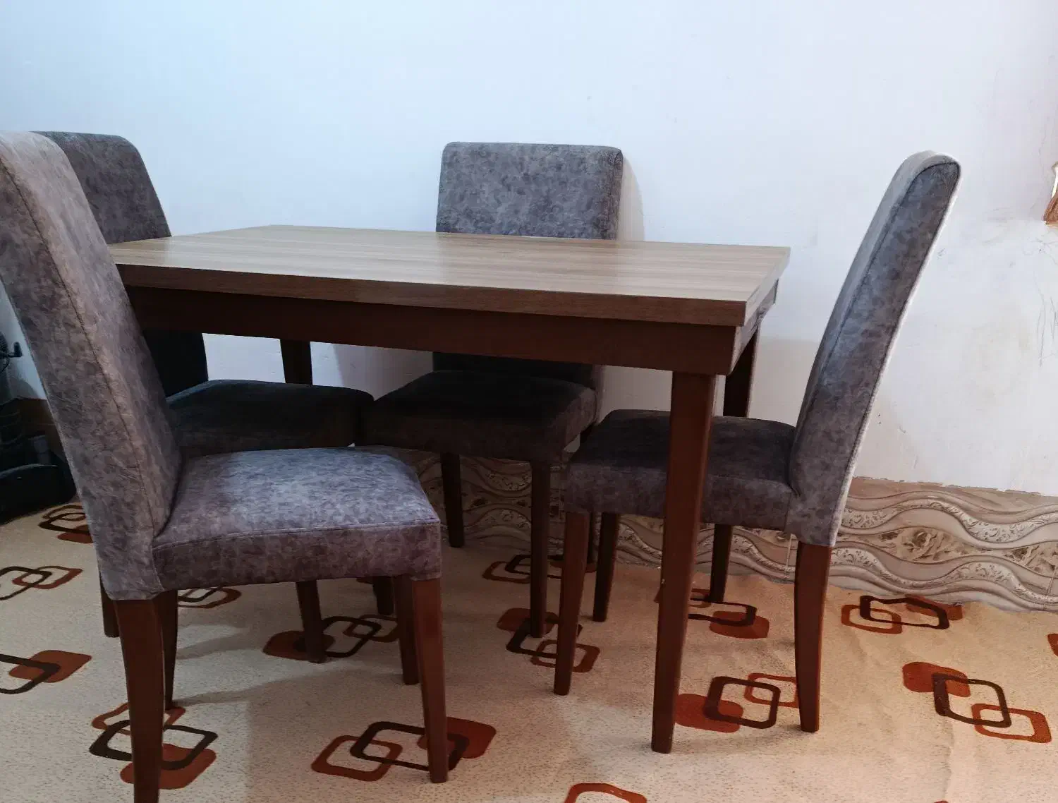 میز و صندلی|میز و صندلی غذاخوری|لامرد, |دیوار