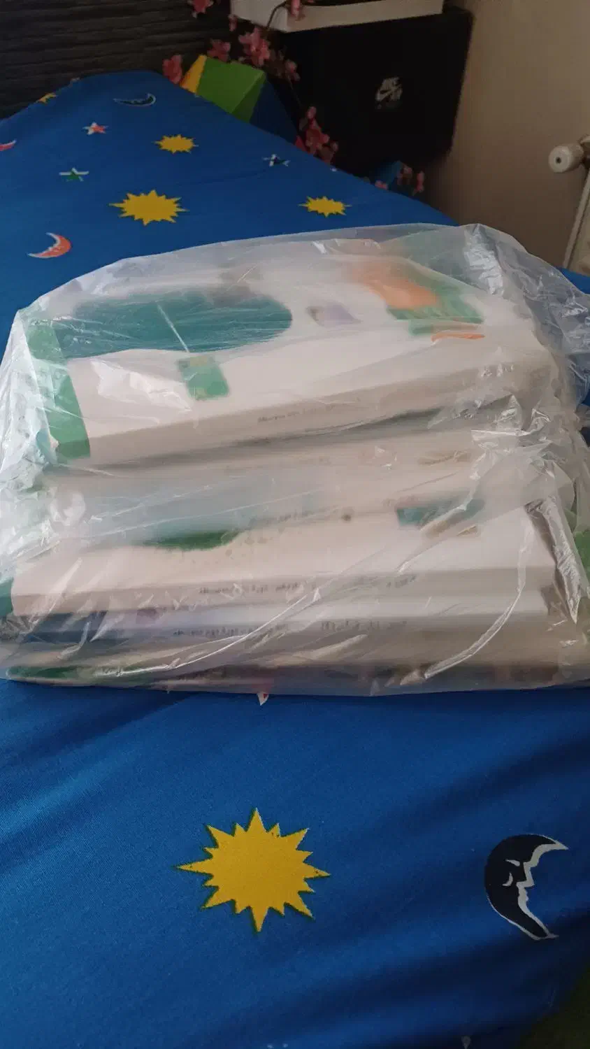 کتاب/نو/پایه یازدهم انسانی|کتاب و مجله ادبی|پرند, فاز ۰|دیوار