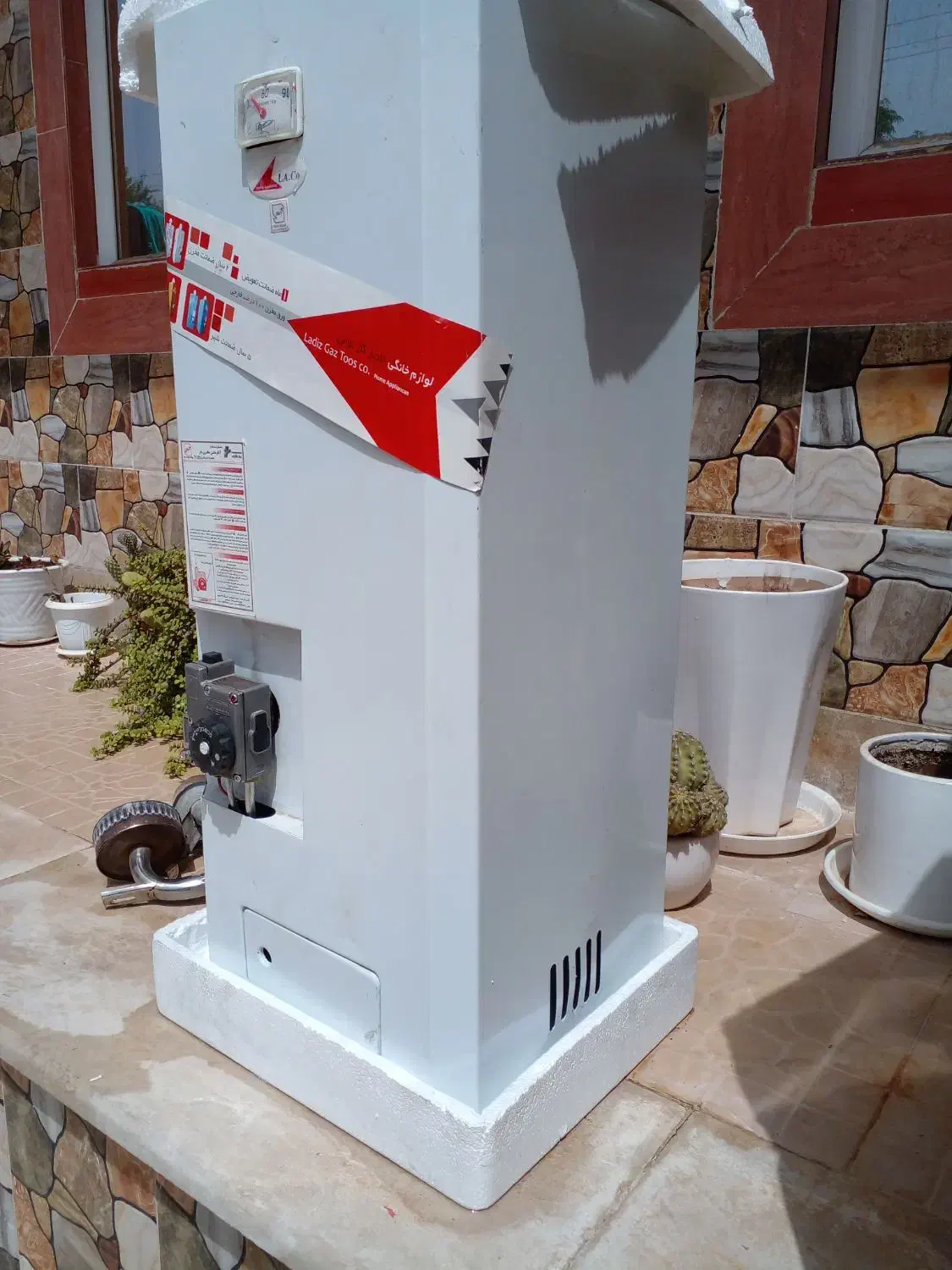 ابگرمکن دیواری|آبگرمکن، پکیج، شوفاژ|کاشان, مشکات|دیوار