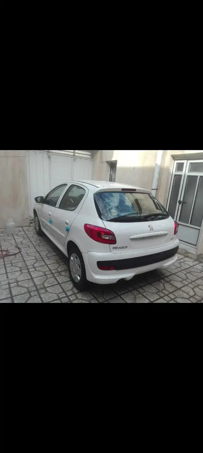 خودرو ۲۰۷|خودرو سواری و وانت|همدان, |دیوار