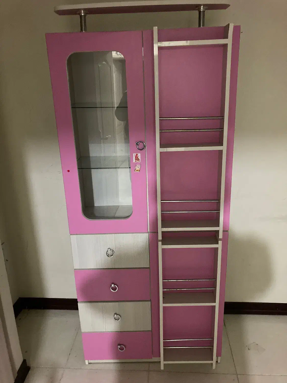 کمد بچه دو‌ درب|اسباب و اثاث بچه|بندرعباس, |دیوار