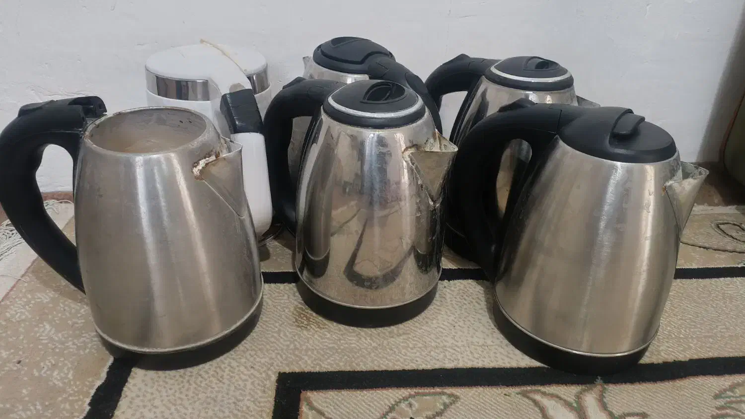 کتری برقی|قوری، کتری، قهوه‌ساز دستی|شیراز, گود خزینه|دیوار