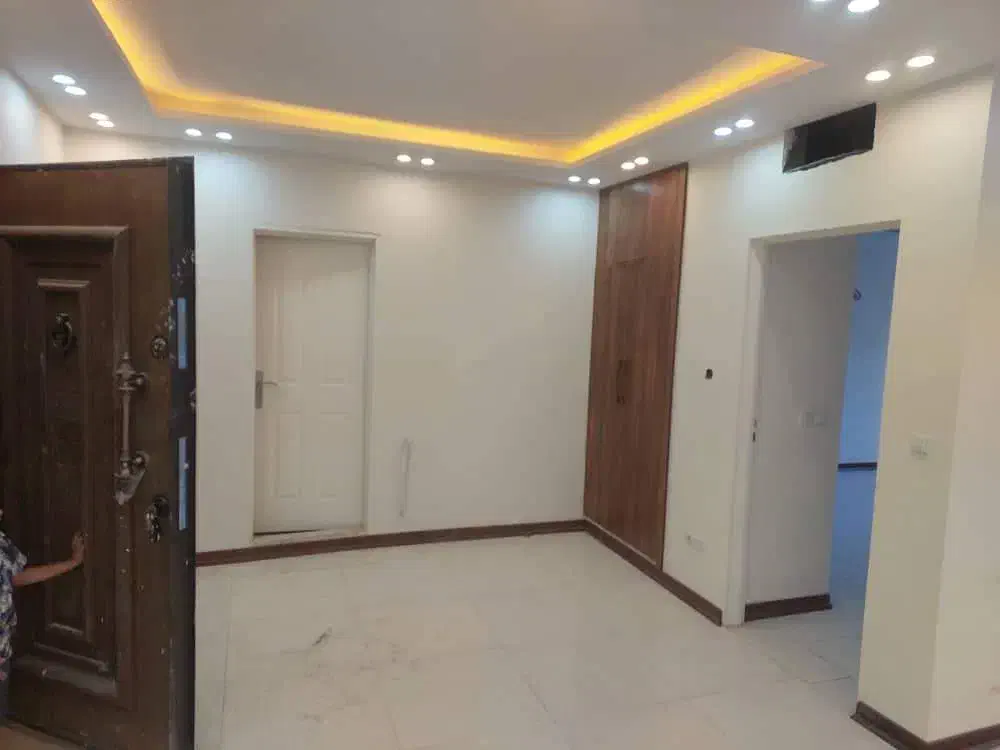 85 متر چهار راه طالقانی/روبه نما بسیار شیک/سند|فروش دفتر کار، اتاق اداری، مطب|کرج, اصفهانیها|دیوار