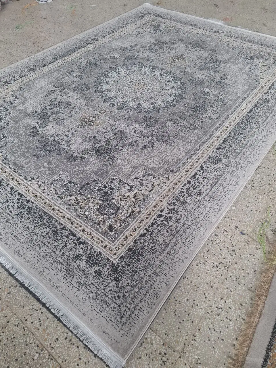 فرش نقش نیلگون|فرش|هشتگرد, هشتگرد قدیم|دیوار