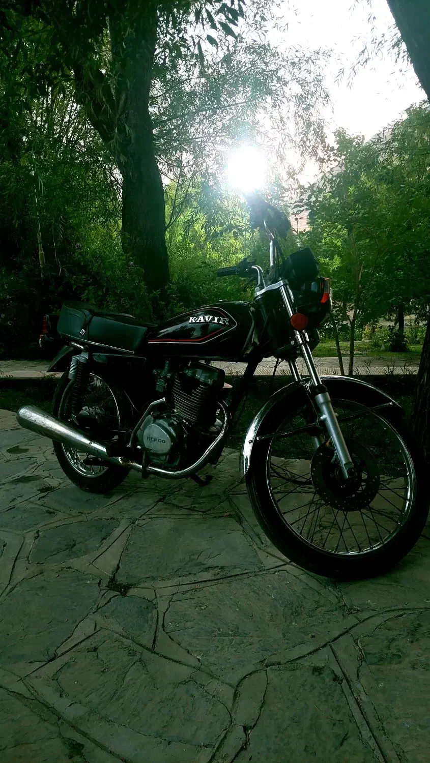 موتور ۲۰۰ دست کویر مدل ۸۳ مدارک تکمیل|موتورسیکلت|شازند, |دیوار