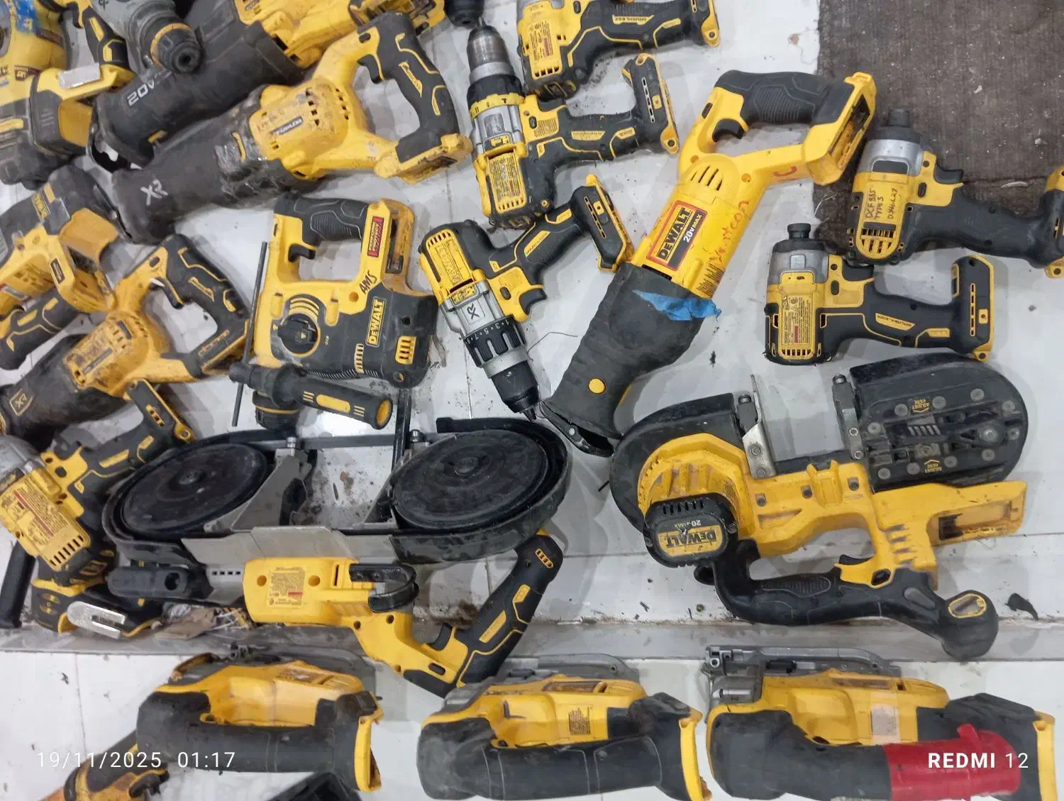 دیوالت|ماشین‌آلات صنعتی|اهرم, |دیوار