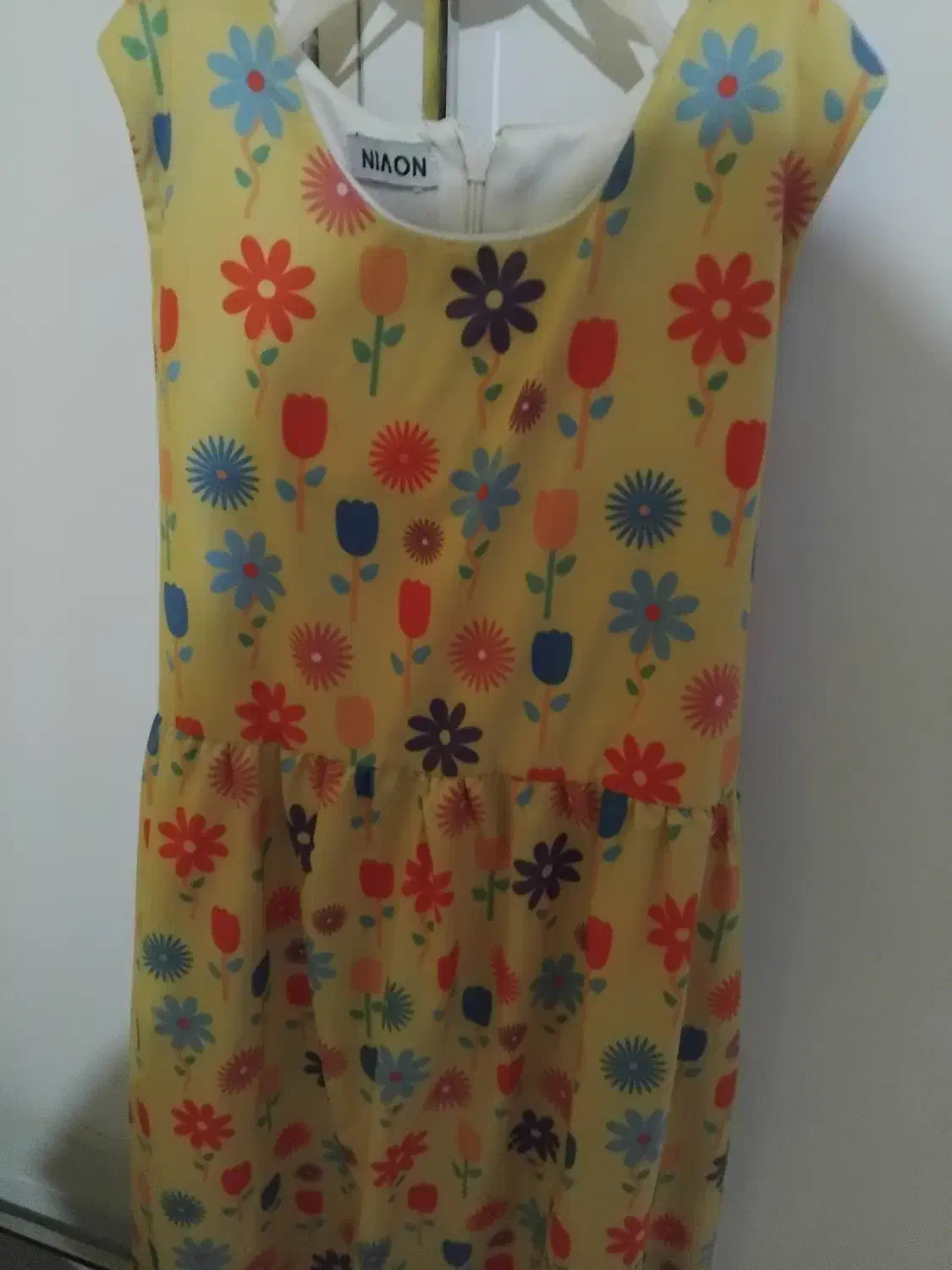 لباس بچگانه|کفش و لباس بچه|فولادشهر, A4|دیوار