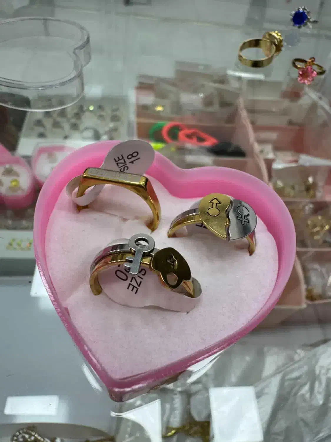 انگشترست|بدلیجات|پیرانشهر, |دیوار