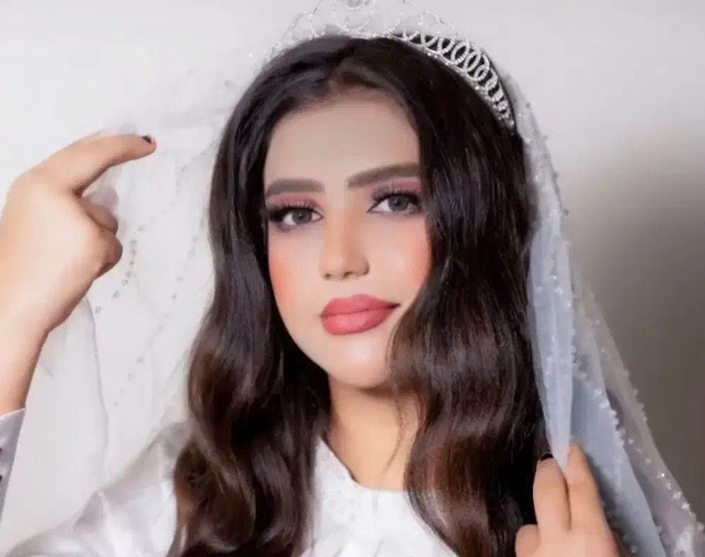 همه ی وسایل ناخن یکجا بفروش می رسد.|آرایشگاه و سالن‌های زیبایی|قشم, |دیوار