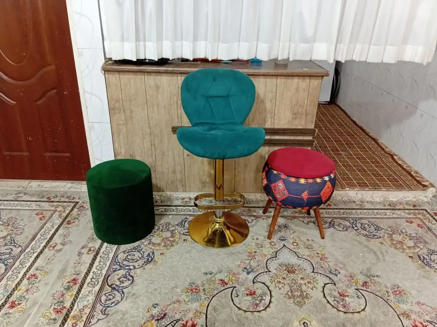 صندلی دکوری و جک دار|صندلی و نیمکت|قم, نیروگاه|دیوار