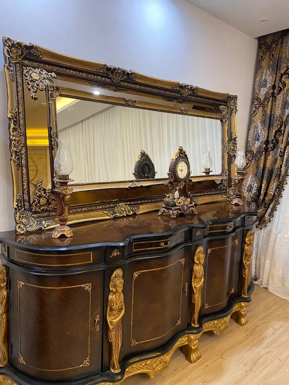 آینه کنسول|بوفه، ویترین، کنسول|ماکو, |دیوار