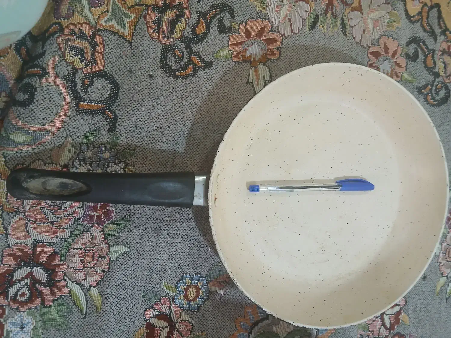 قابلمه وماهی تابه چدن|ظروف پختوپز|مینودشت, |دیوار