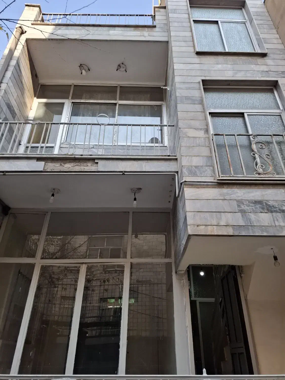 اجاره110متر2طبقه(ملک مستقل)نزدیک مترو