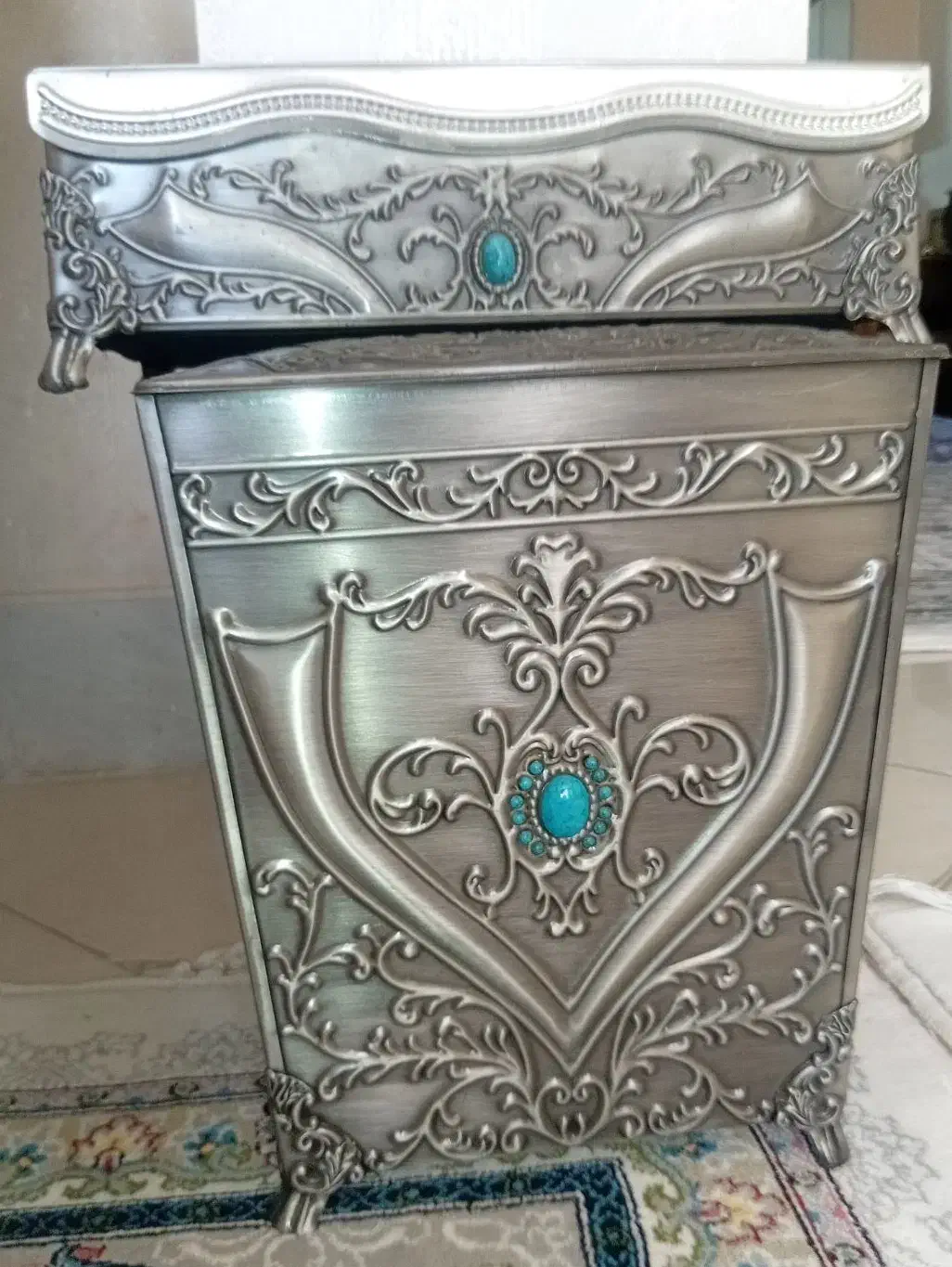 سطل و جادستمال کاغذی|صنایع دستی و سایر لوازم تزئینی|اصفهان, شهید رجایی|دیوار