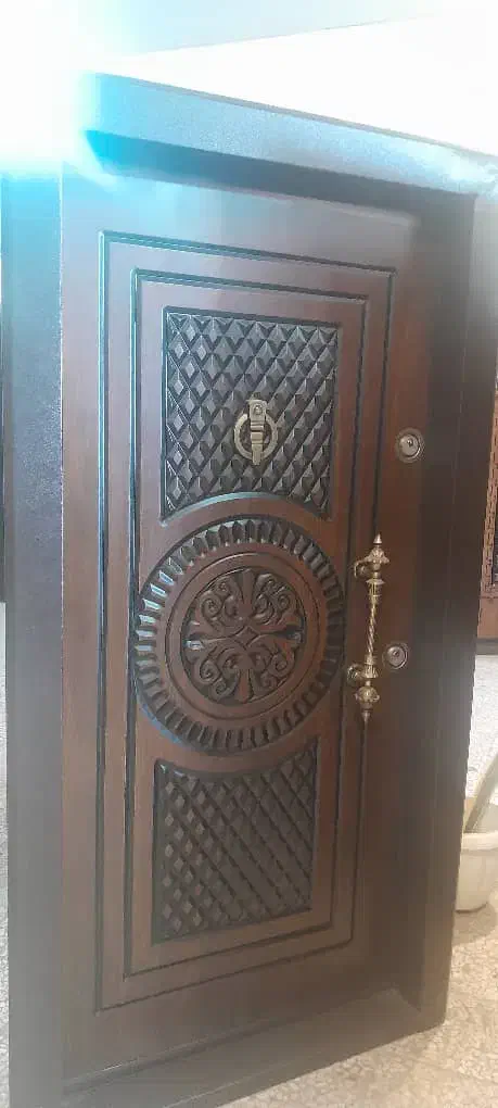 فروش ونصب دربهای داخلی وضدسرقت|خدمات پیشه و مهارت|آمل, |دیوار