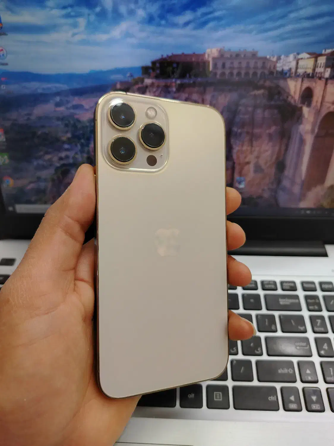 گوشی آیفون|موبایل|سبزوار, قائم|دیوار