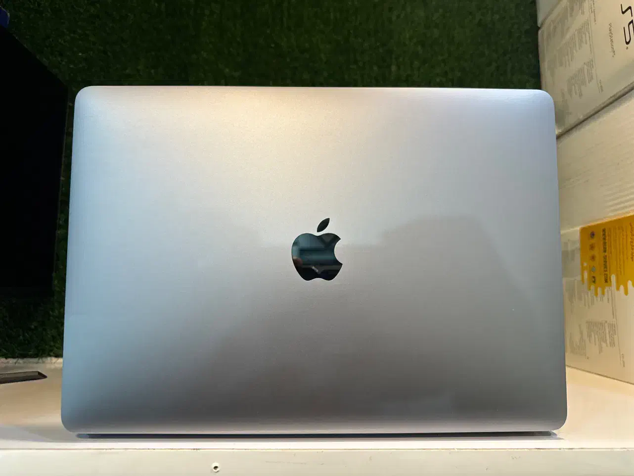 MacBook Pro 2022 M2 256SSD Ram8 قیمت مناسب|رایانه همراه|کرج, گوهردشت|دیوار