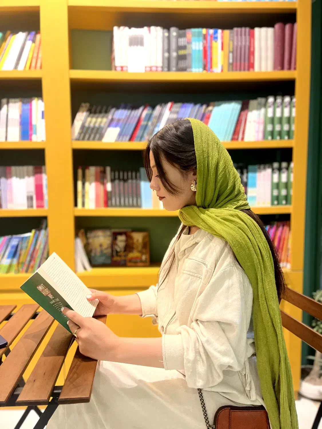 وزیتور کتاب به صورت تک شیفت|استخدام بازاریابی و فروش|بجنورد, |دیوار