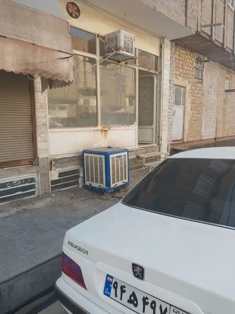 اجاره مغازه۲۴متری فول سرامیک تمیز،دیدخیابان دلباز|اجارهٔ مغازه و غرفه|قم, محمد آباد|دیوار