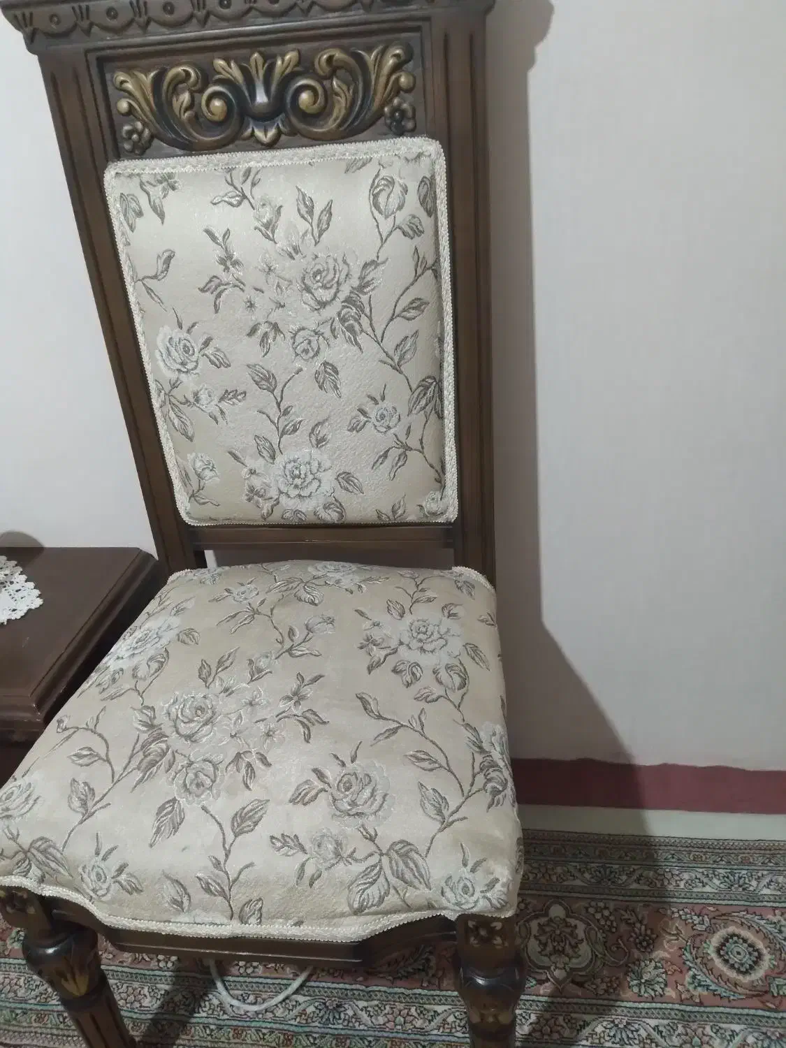 مبل ۹نفره سلطنتی چوب گردو|مبلمان خانگی و میز عسلی|مشهد, رضاشهر|دیوار