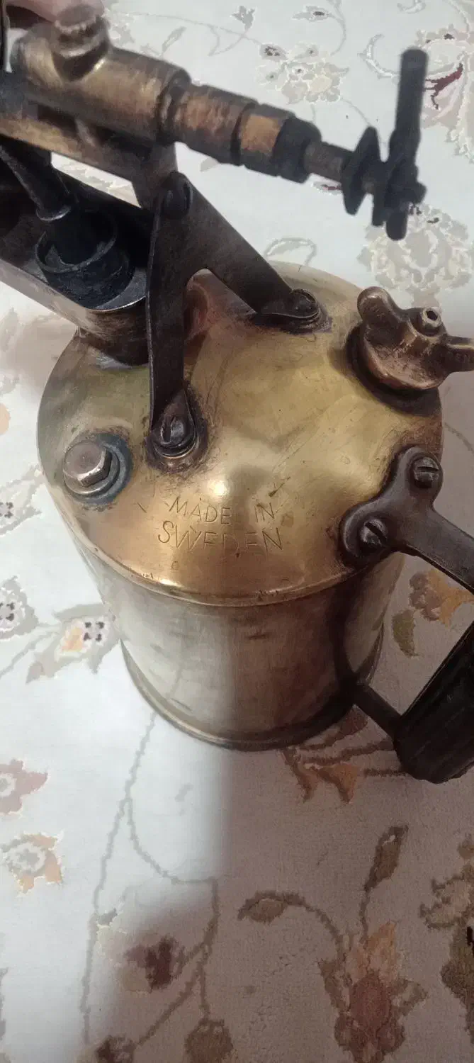 چراغ قدیمی روسی|کلکسیون اشیاء عتیقه|شاهرود, |دیوار