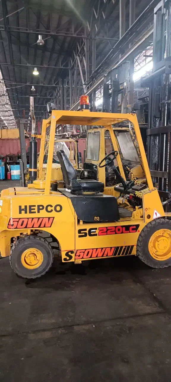 تعمیرات تخصصی لیفتراک و ماشین آلات راهسازی|خدمات موتور و ماشین|اراک, |دیوار