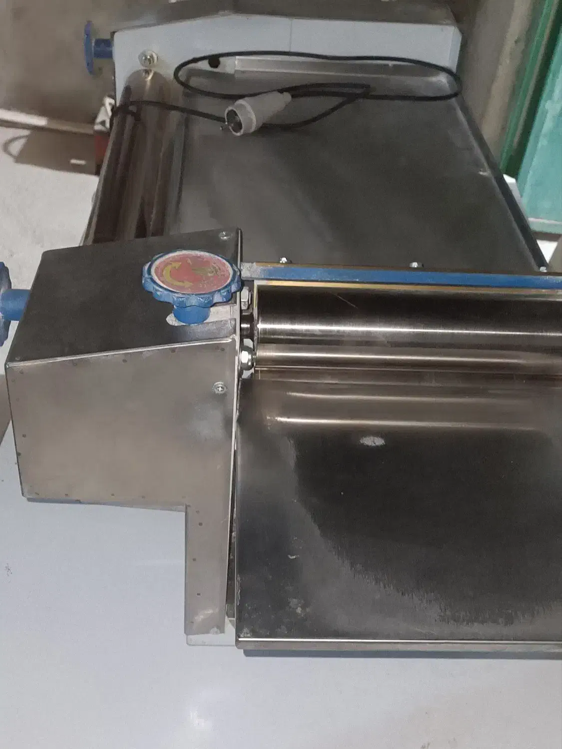 پخت نان محلی|ماشین‌آلات صنعتی|ریز, |دیوار