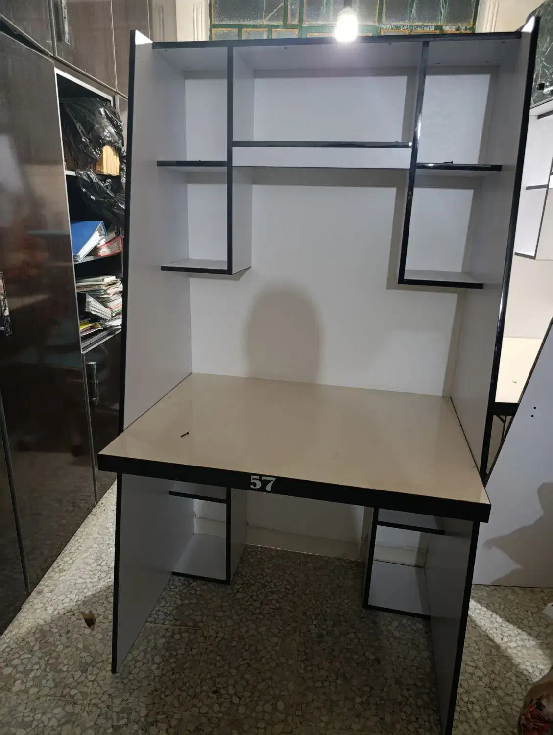 میز مطالعه..جنس خوب تمیز با کیفیت|میز تحریر و کامپیوتر|یاسوج, |دیوار