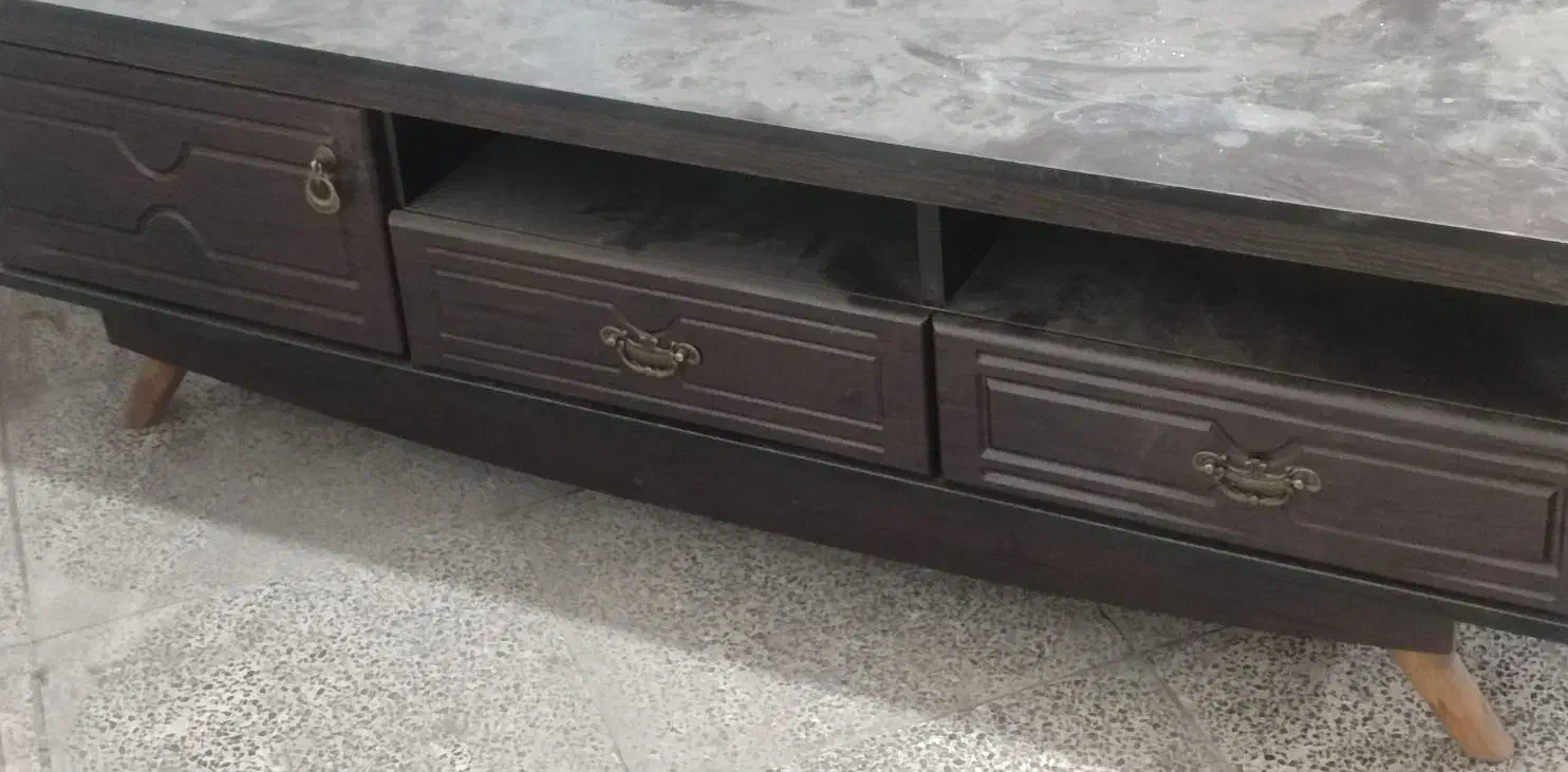 میز تلویزیون باچندین کشو جادار|میز تلویزیون|ری, هاشمآباد|دیوار