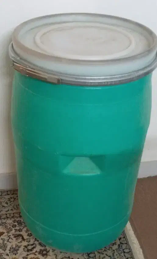 فروش بشکه ۱۰۰لیتری|ظروف نگهدارنده، پلاستیکی، یکبارمصرف|هشتگرد, فاز ۲ مهستان|دیوار