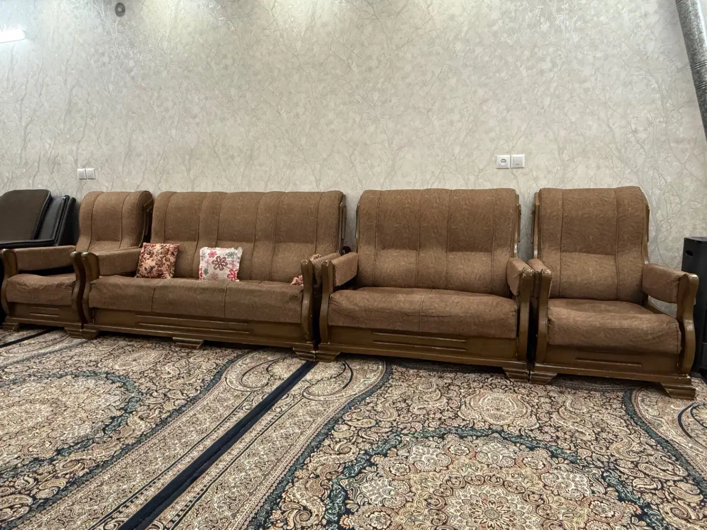 مبل راحتی|مبلمان خانگی و میز عسلی|رباط‌کریم, آدران|دیوار