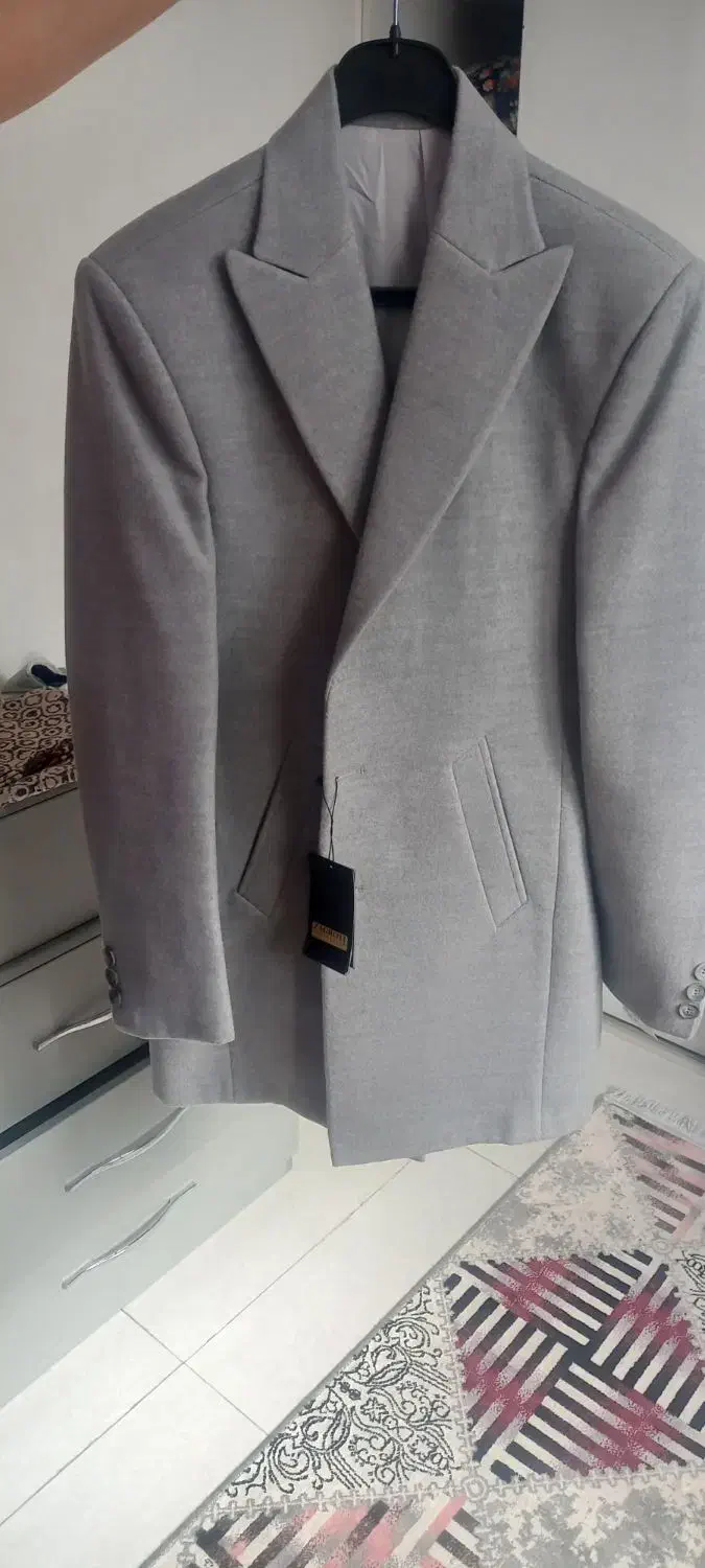 پالتو دو دگمه|لباس|رشت, سلیمانداراب|دیوار