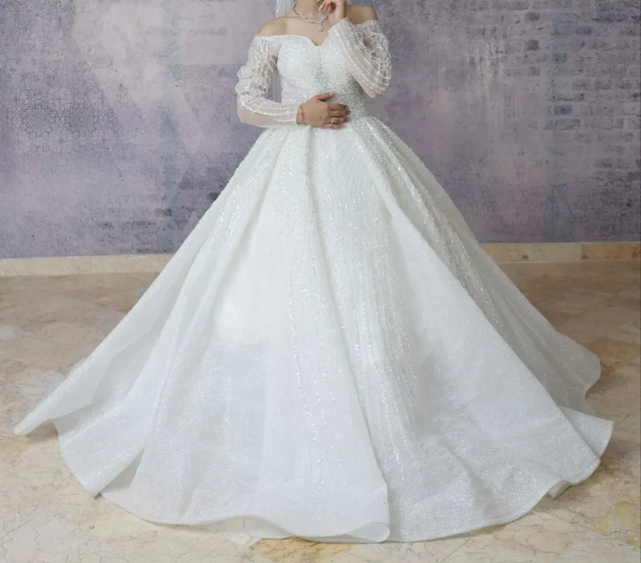 لباس عروس|لباس|کاشان, بهشتی|دیوار