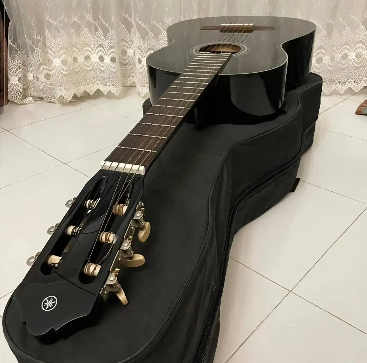 گیتار Yamaha C40 بلک (مشکی) در حد آکبند|گیتار، بیس، امپلیفایر|یزد, |دیوار