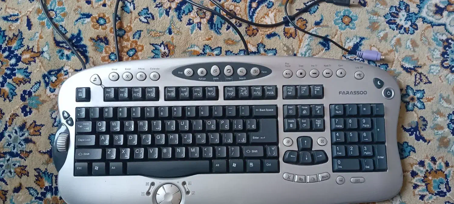 دو عدد کیبورد|قطعات و لوازم جانبی رایانه|پرند, فاز ۳|دیوار