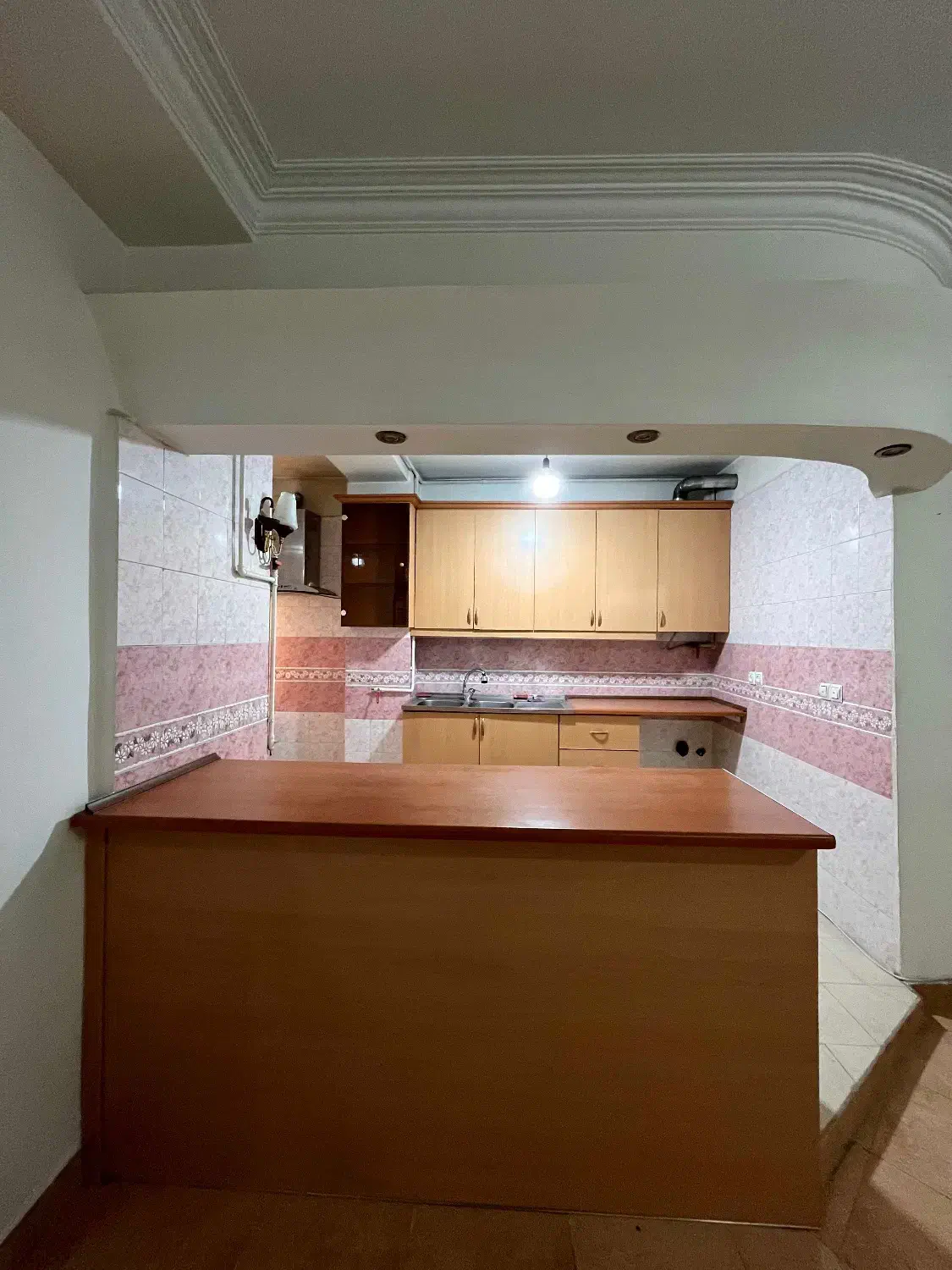 کابینت MDF رنگ چوب دست‌دوم تمیز و خوش‌ساخت|مصالح و تجهیزات ساختمان|کرج, گلشهر|دیوار