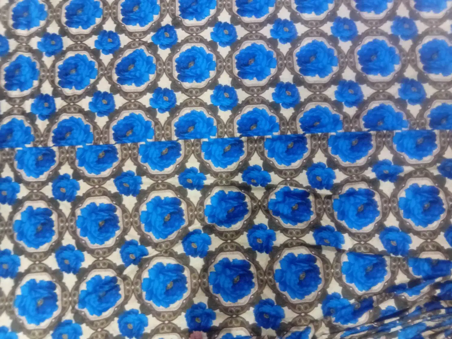 لحاف کرسی ۴در۴پشم گوسفند ازبهترین پارچه پشم|رختخواب، بالش، پتو|هشتگرد, قاسم آباد بزرگ|دیوار