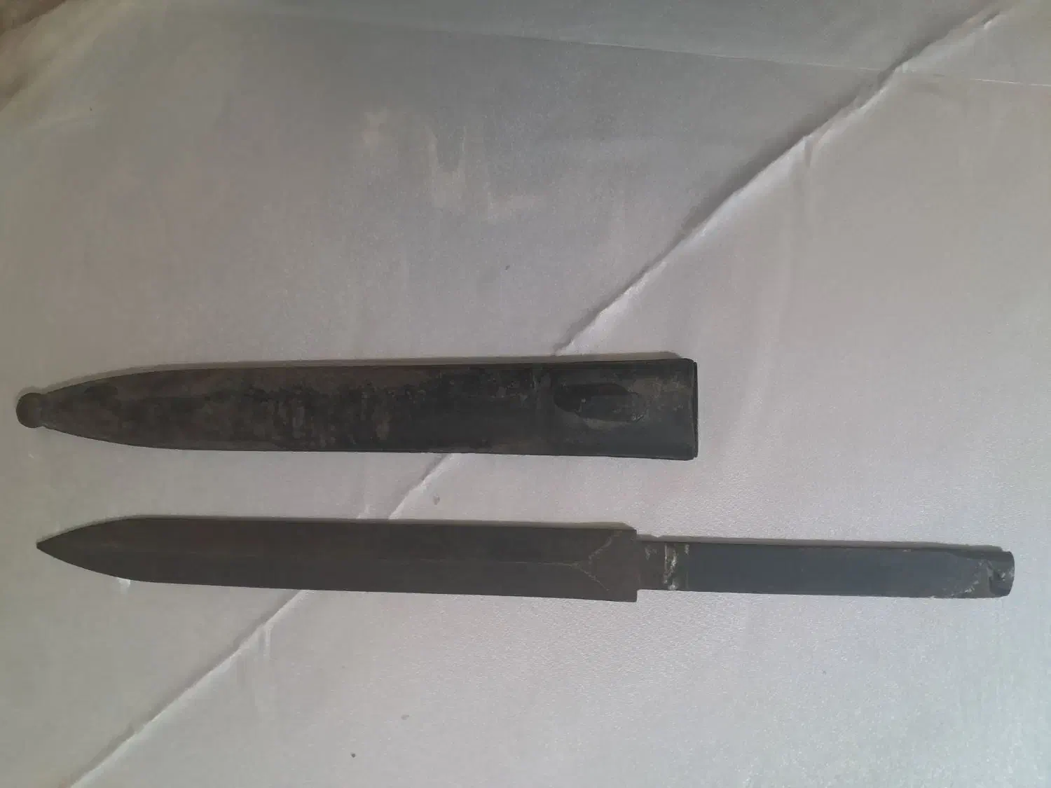 سرنیزه قدیمی|کلکسیون اشیاء عتیقه|شیراز, انجیر|دیوار